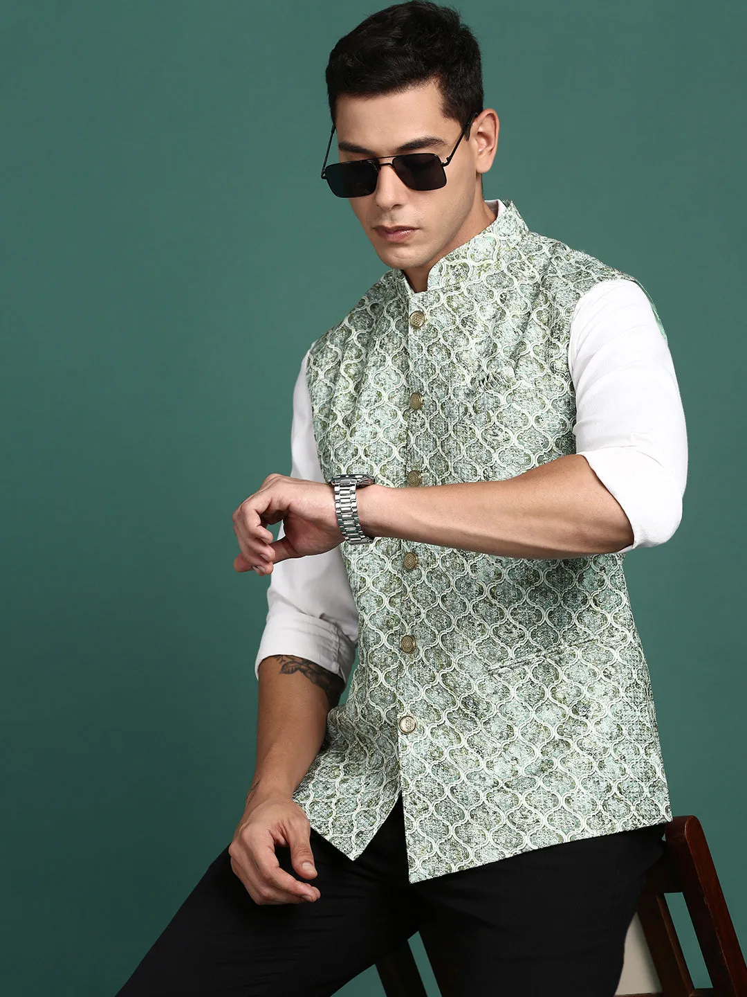 Men Embroidered Green Slim Fit Nehru Jacket